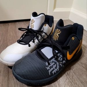 NIKE - Men's Kyrie Flytrap 2